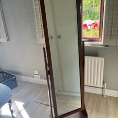 Free Standing Mirror