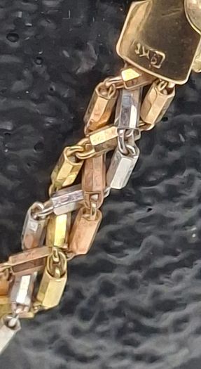 9 ct gold tri colored set