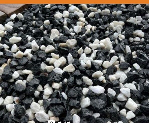 Pebbles/pea Gravel/used