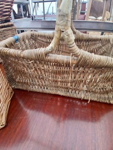 Selection of Vintage Wicker Hanper, Picnic , Wine Bottle, and Shopping Baskets