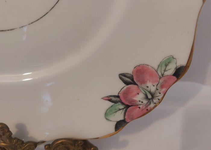 Fabulous Vintage Rare Patterned Royal Stafford Bone China Hand-Painted and Hand-Gilded Cake Display Plate in a Stunning Pink Hibiscus Pattern, Pattern no. 8239, Mint/Cabinet Condition