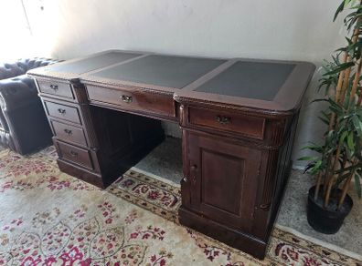 partners desk