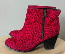 Leopard print ankle boots size 7