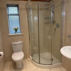 Complete bathroom