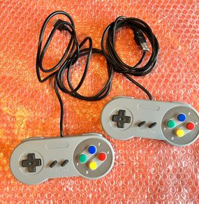 Pair of wired USB SNES controllers. PC MAC SWITCH