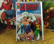 Legion Of Super-Heroes ! Annual #1 ! PHANTOM GIRL DIES ! 1990 ! by DC Comics !