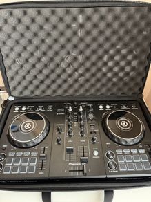 Pioneer DDJ 400 & Pioneer DJ headphones