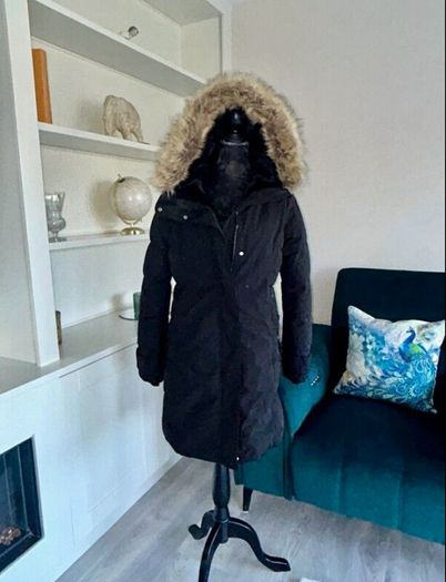 Black Hooded Long Winter Coat from Zara. Size Small UK 8 / EU 36