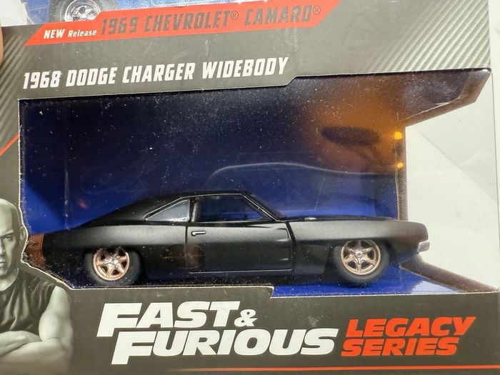 Jada Fast and Furious Twin Set Chevrolet Camaro and Dodge Charger 1:32 Diecast die cast model cars