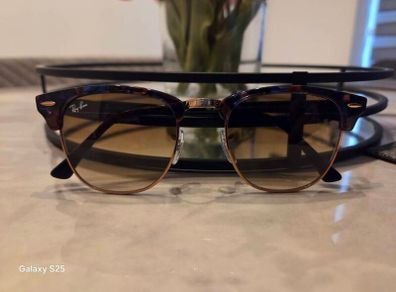 Ray-Ban