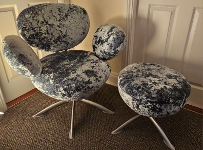 Danish Post-Modern Arne Jacobsen style Lounge chair and Ottoman