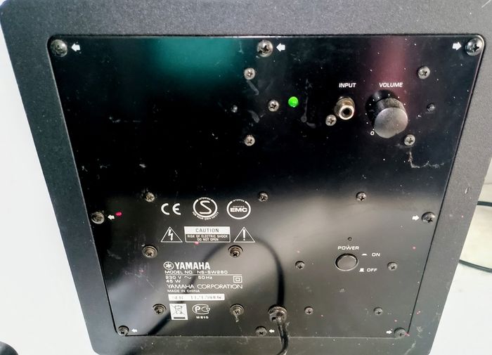 Yamaha subwoofer and speakers