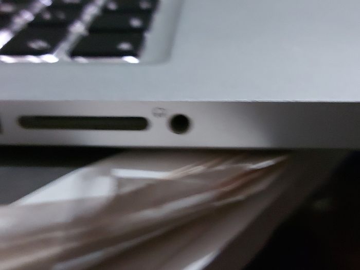 Apple MacBook Pro Model A1278, macOS High Sierra, Intel Core i5, 2.3GHz, 16GB Ram, 128GB SSD, Keyboard issues