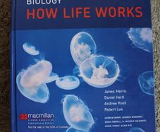 Biology How Life Works