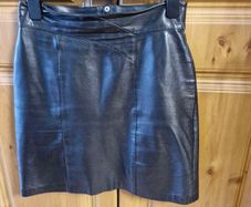 ladies lined leather skirt