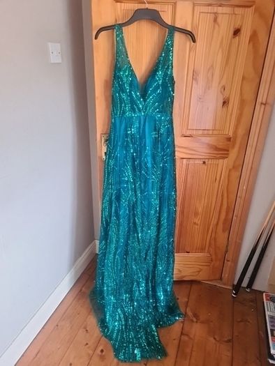 Brand new stunning Debs dress