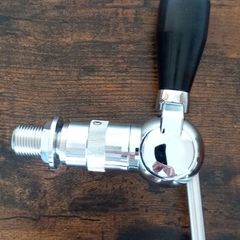 beer tap/couplers and regulator