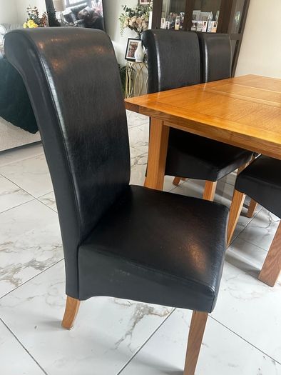 solid oak table and chairs