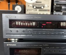 Pioneer Z Series separate System  A-z370  I Bit System With Gr-z370 Spectrum Analyzer And F-z570l Tuner