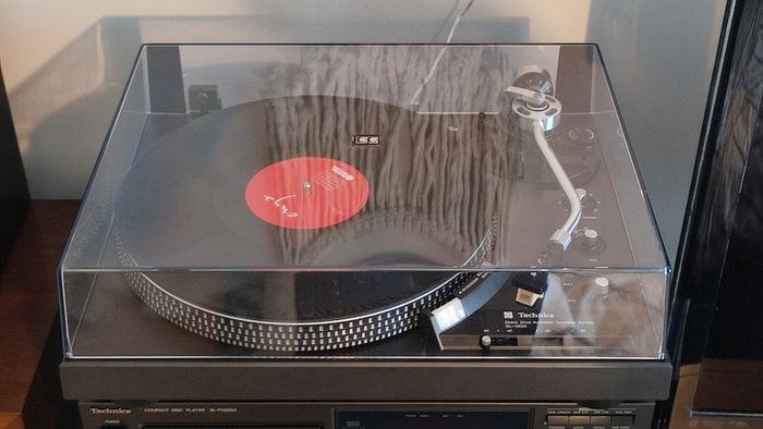 CLASSIC Technics SL-1900,FullAuto, Turntable.Direct Drive. Full service.