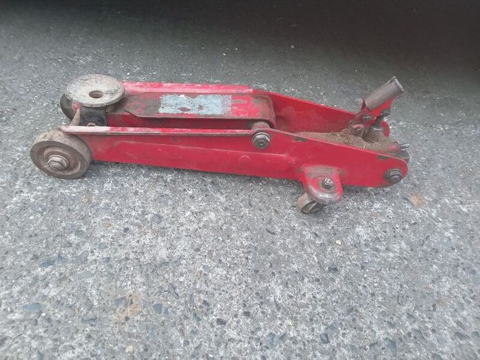 car jack