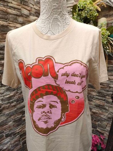 Leon Bridges Unisex t-shirt  Size medium