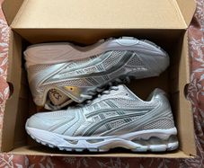 Asics Kayano 14