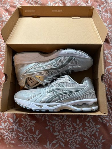 Asics Kayano 14