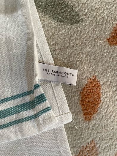 Ester napkins