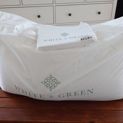 White & Green Luxury down surround pillow set (large)