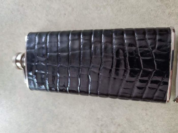 5oz Stainless Steel Black Croco Leather Flask with Captive Cap and Durable Rubber Seal
