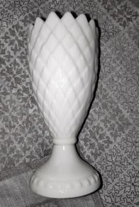 Vintage Belleek Pineapple footed vase 7th mark gold