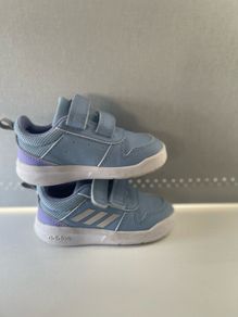Adidas kids shoes size junior uk 5