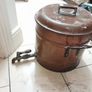 Antique urn Image 3