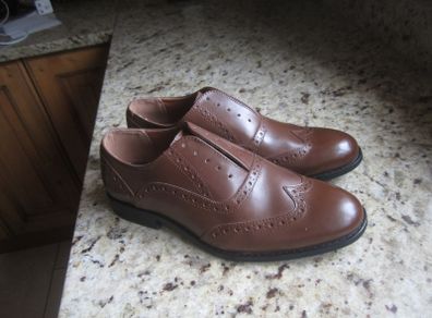 Kangol    Brown   7    New
