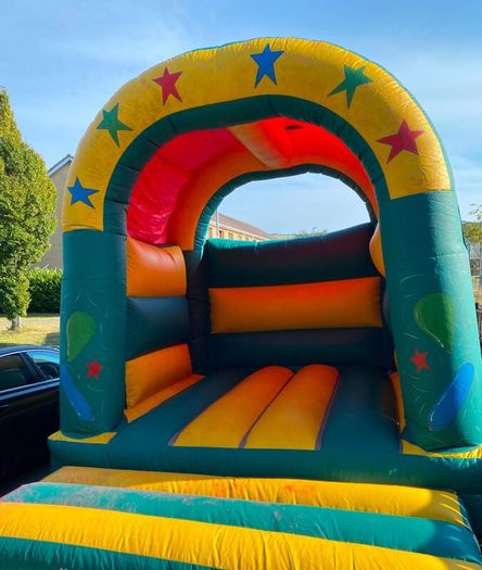 Bouncy castle Delivery