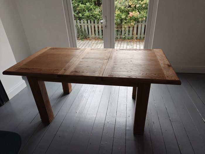 oak veneer extending dining table