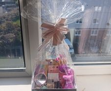 make up hamper