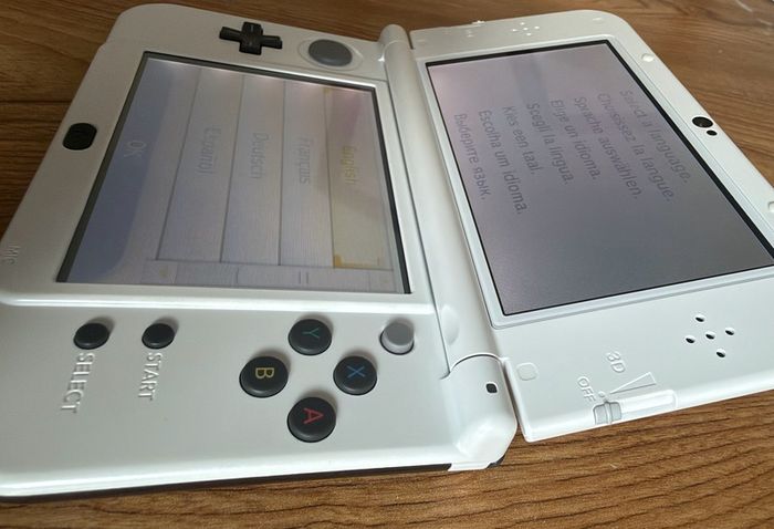 New Nintendo 3DS XL Fire Emblem Fates edition