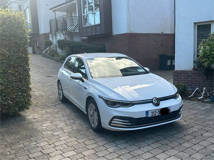 2021 Volkswagen Golf Mk8 Style eTSI - Automatic