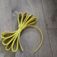 Stylish fascinator