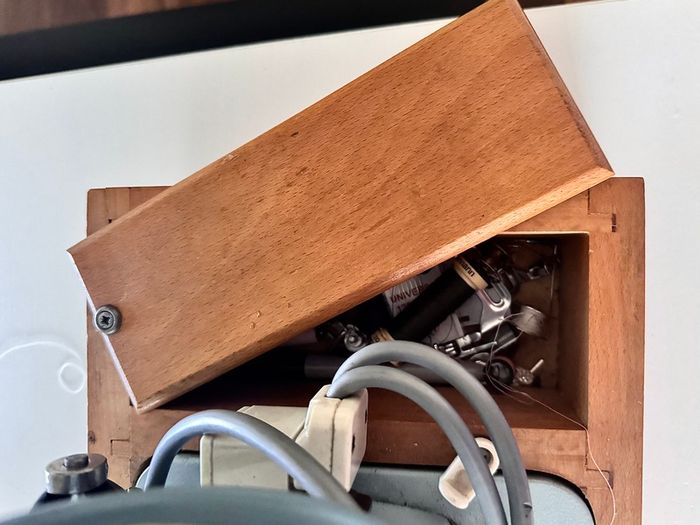 sewing machine