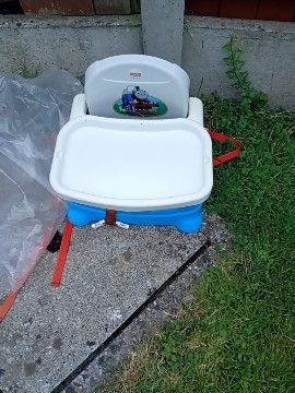 Clip on booster for feeding