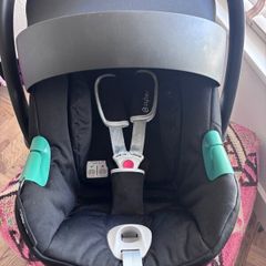 Car Seat (Cybex) + Iso Fix Included.