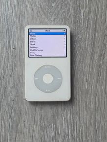 iPod 5th (5.5) Gen Classic 30gb (Free Post)
