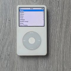 iPod 5th (5.5) Gen Classic 30gb (Free Post)