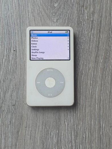 iPod 5th (5.5) Gen Classic 30gb (Free Post)