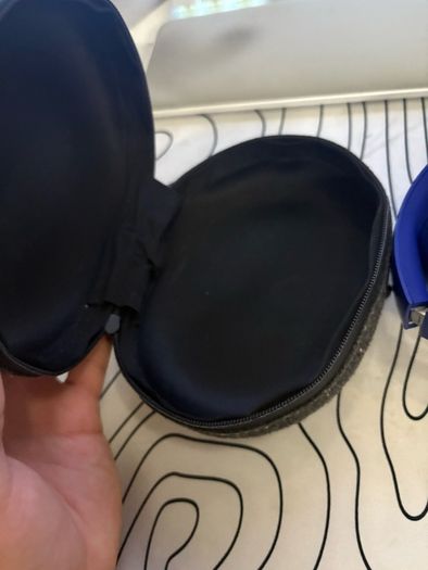 Beats Solo Pro Wireless Headphones - For Parts or Repair