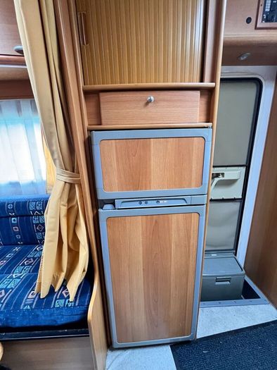 2004 Mercedes Sprinter/Benimar Camper Van