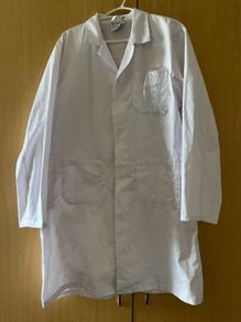 Lab coat size medium